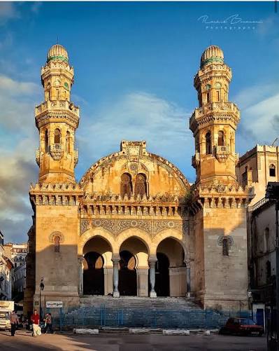 Mosquée Ketchaoua : une mosquée algéroise transformée par la colonisation